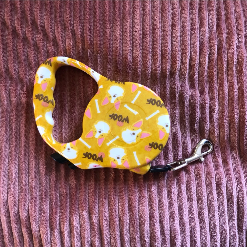 Pet Leash, Adjustable, Yellow, Pink, & White.